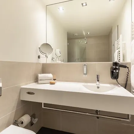 Apartahotel Select The Wall - 4*
