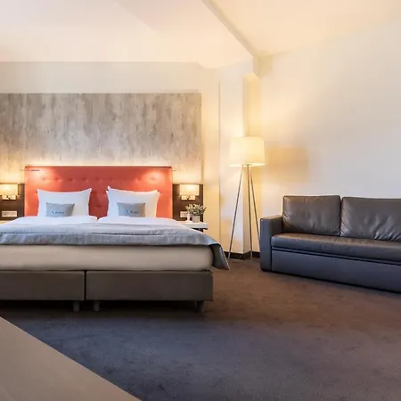 Select The Wall - Apartahotel 4*