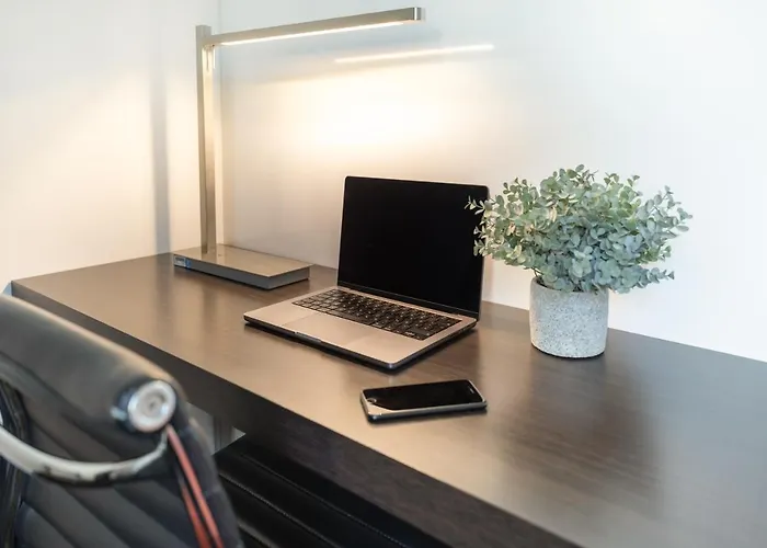 Select The - Apart Otel Berlin